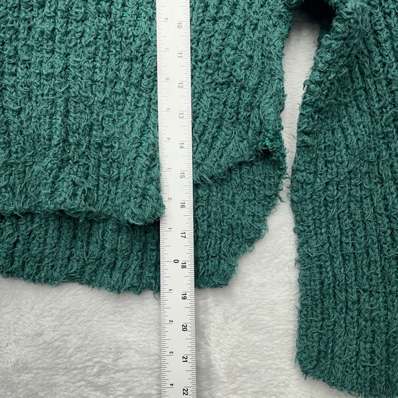 Free People Mock Neck Fuzzy Knit Heavy Cropped Sweater Teal Green Bell Sleeve XS - Picture 3 of 9